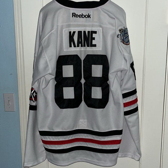 2015 Reebok Chicago Blackhawks NHL Jersey Kane 88

Happy Gilmore! - Picture 2 of 4